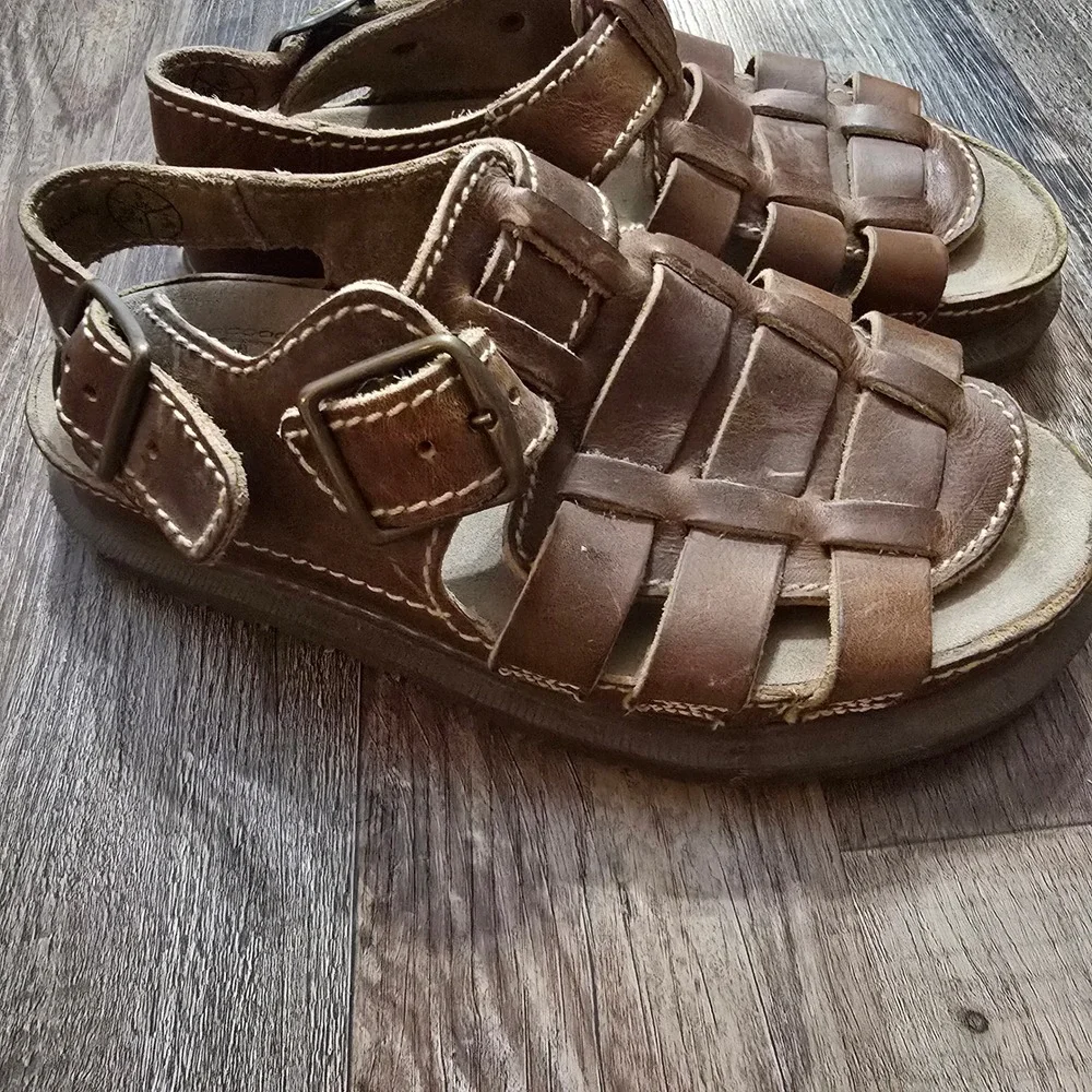 Dr. Martens Vintage Fisherman Sandals Mens 7 Brown Leather Caged Buckle Grunge